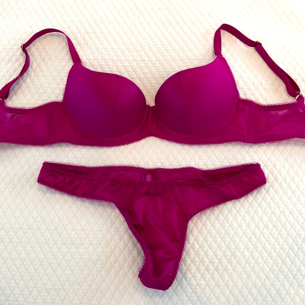 L’Agent by Agent provocateur bra thong set magenta purple pink S 32C push up